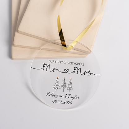 Personalized Acrylic Christmas Ornament Mr and Mrs Design, Holiday Tree Decoration, Wedding Gift